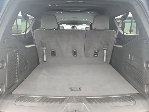 Used 2024 Chevrolet Suburban LT AWD/4WD image 14