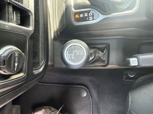 Used 2021 Jeep Wrangler Unlimited Sport image 23