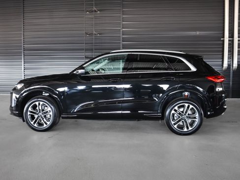 New 2026 Audi Q5 Premium AWD/4WD image 14