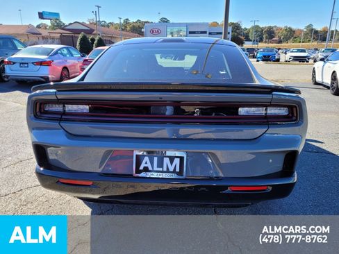 Used 2025 Dodge Charger R/T Scat Pack w/ Track Pack image 10