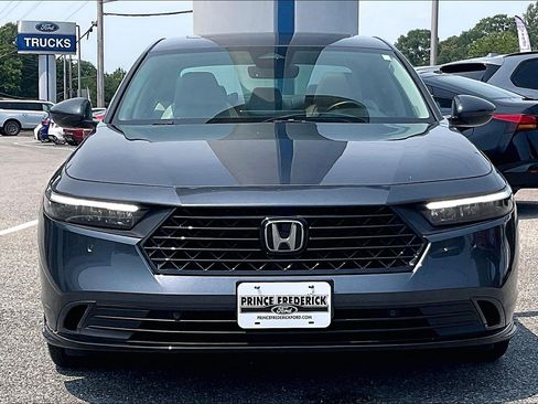 Used 2025 Honda Accord EX-L image 2
