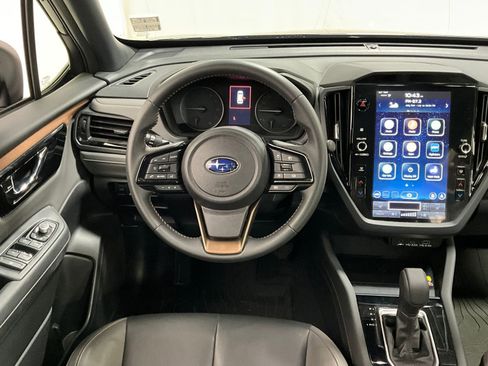 Used 2025 Subaru Forester Sport image 7