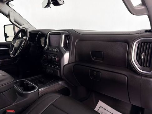 Used 2020 Chevrolet Silverado 2500 LTZ w/ LTZ Premium Package AWD/4WD image 32