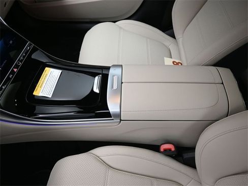 New 2026 Mercedes-Benz C 300 Sedan image 9