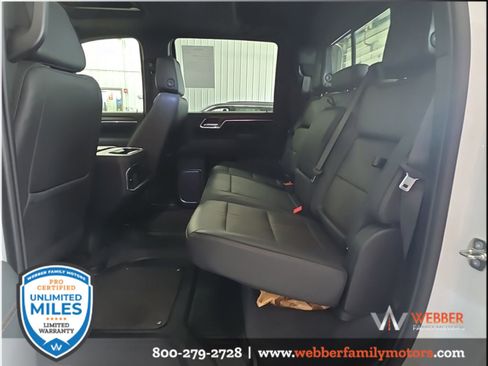 Used 2024 Chevrolet Silverado 3500 High Country w/ High Country Premium Package AWD/4WD image 18