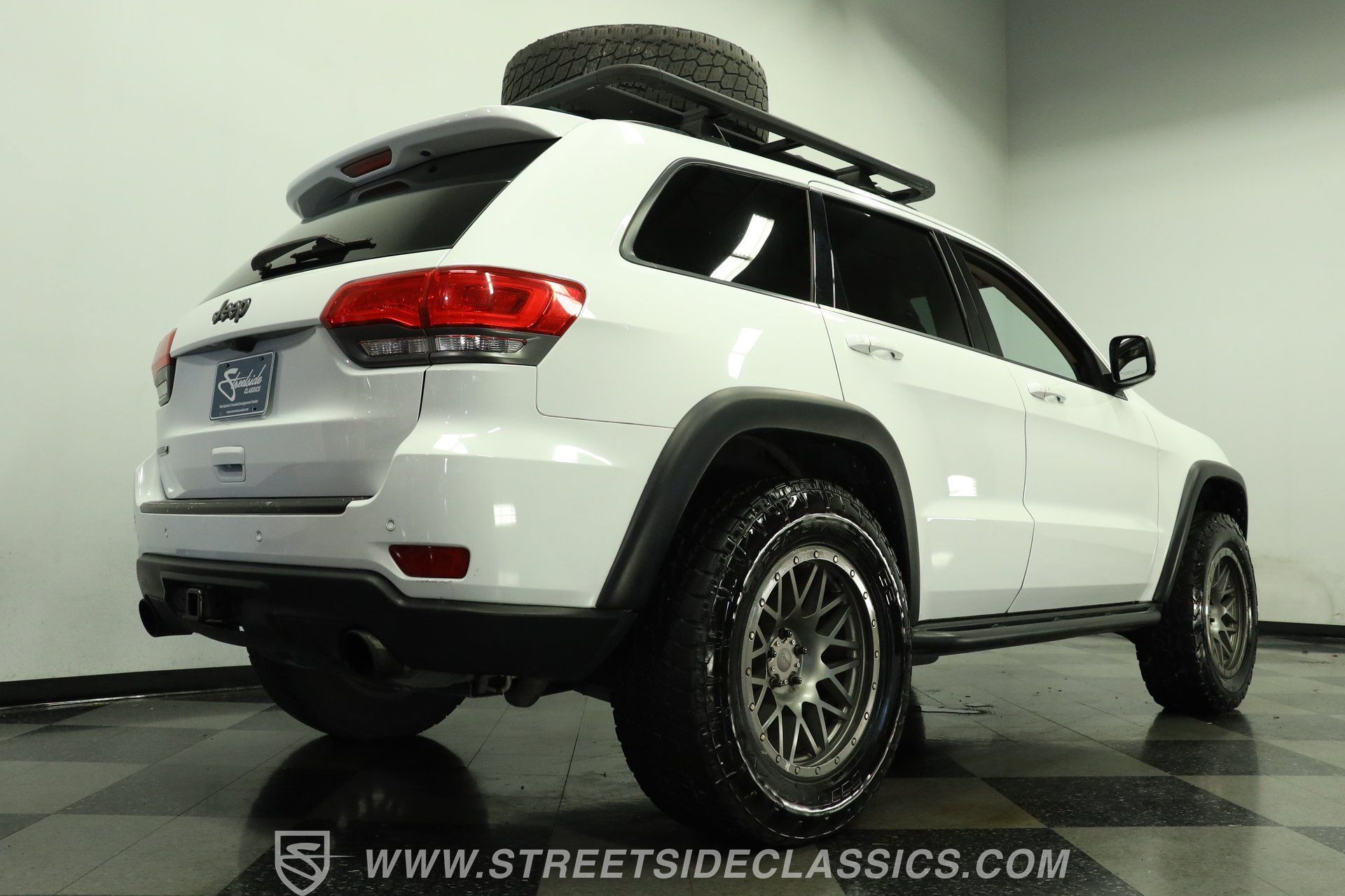 Used 2014 Jeep Grand Cherokee Limited w/ Luxury Group II AWD/4WD image 26