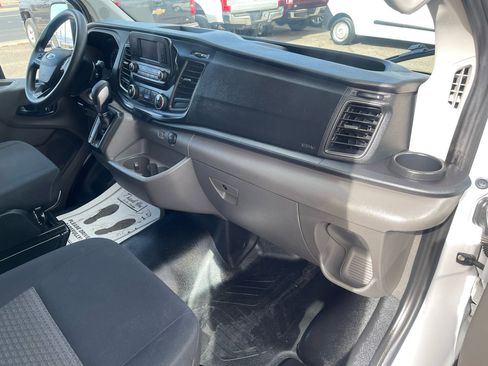 Used 2024 Ford Transit 250 Low Roof w/ Exterior Upgrade Package image 17