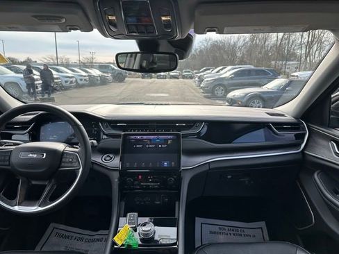 Used 2022 Jeep Grand Cherokee Limited 4xe image 27