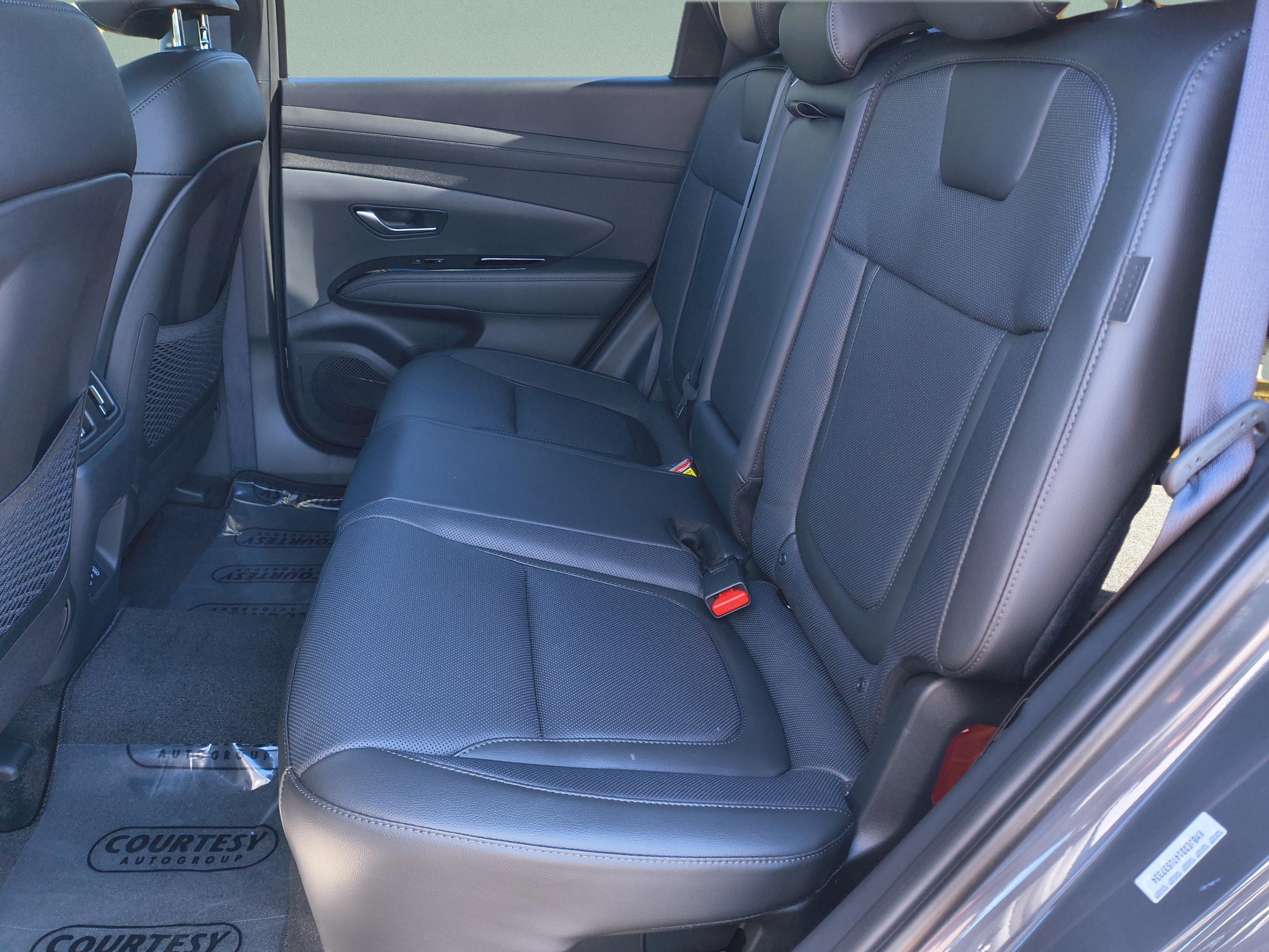 New 2026 Hyundai Tucson Limited AWD/4WD image 14