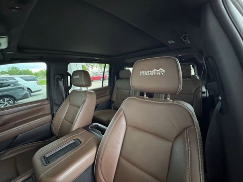 Used 2024 Chevrolet Suburban High Country w/ Max Trailering Package RWD image 15