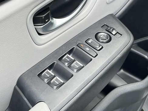 Used 2025 Honda Pilot EX-L image 29