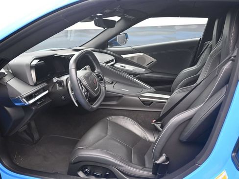 Used 2025 Chevrolet Corvette Stingray Preferred Conv w/ 2LT RWD image 10
