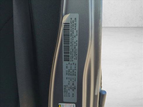 Used 2018 Jeep Wrangler Unlimited Sahara image 18