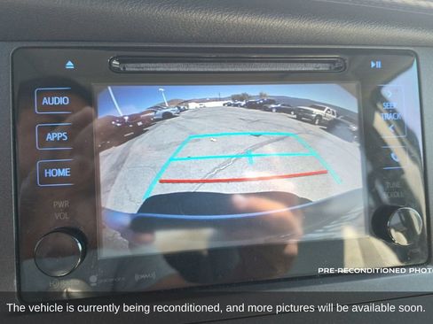 Used 2016 Toyota Sienna XLE FWD image 17