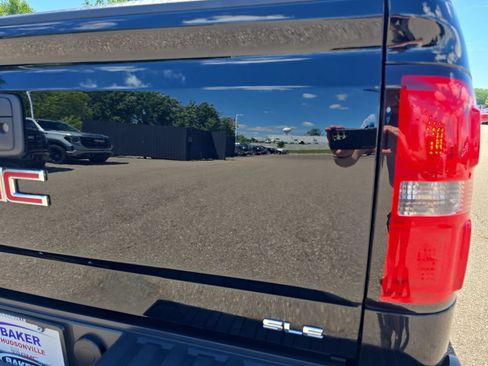 Used 2017 GMC Sierra 1500 SLE w/ SLE Value Package AWD/4WD image 33