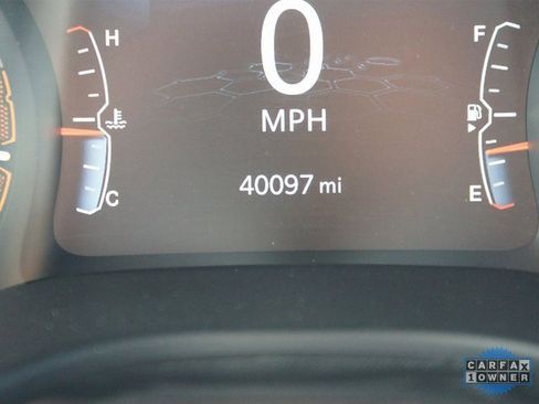 Used 2024 Jeep Compass Latitude image 23