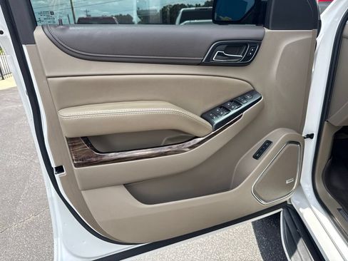 Used 2016 GMC Yukon SLT w/ Open Road Package AWD/4WD image 11