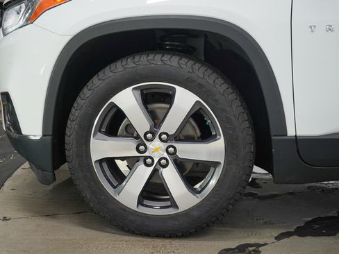 Used 2018 Chevrolet Traverse LT AWD/4WD image 29