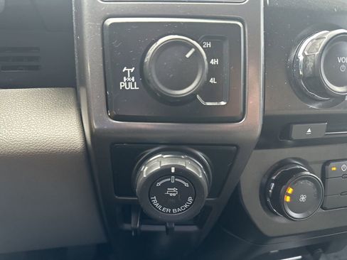 Used 2016 Ford F150 XLT w/ Trailer Tow Package AWD/4WD image 6