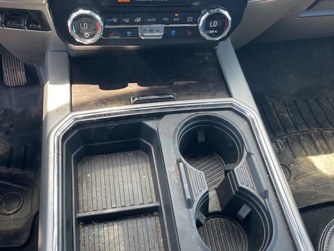 Used 2022 Ford F250 Lariat w/ Black Appearance Package AWD/4WD image 16