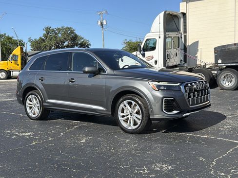 Used 2025 Audi Q7 3.0T Premium Plus AWD/4WD image 1