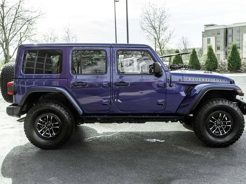 Used 2023 Jeep Wrangler Unlimited Rubicon 392 w/ Xtreme Recon 35" Tire Package AWD/4WD image 3