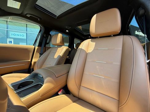 Certified 2026 Hyundai Palisade Calligraphy AWD/4WD image 14