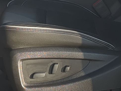 Used 2019 Chevrolet Silverado 2500 High Country w/ Duramax Plus Package image 12