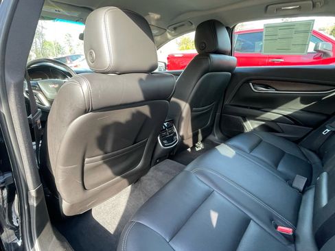 Used 2018 Cadillac XTS Luxury image 22