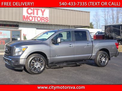Used 2021 Nissan Titan SV w/ SV Convenience Package