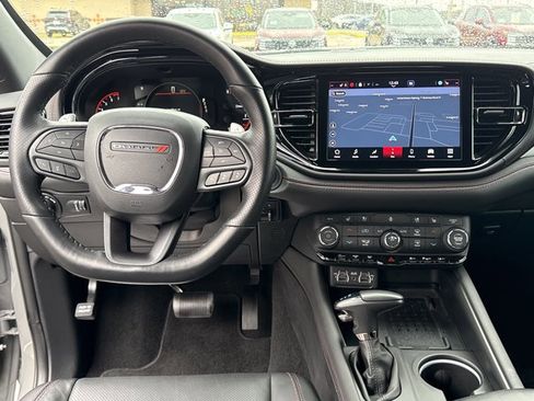 Used 2025 Dodge Durango GT image 8