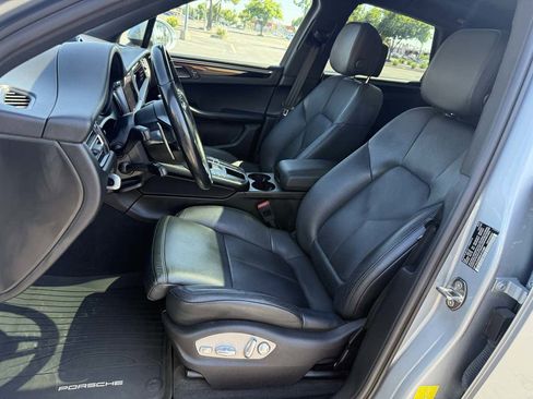Used 2021 Porsche Macan AWD/4WD image 15