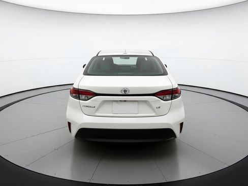 Used 2025 Toyota Corolla LE image 7