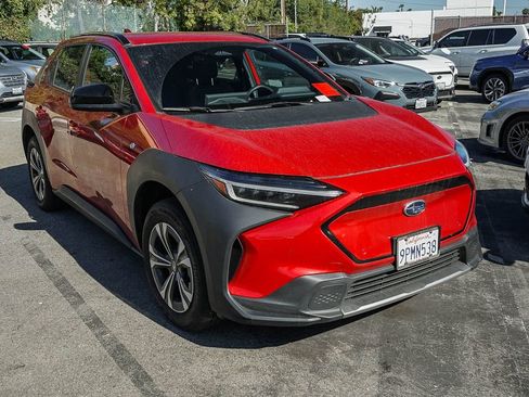 Used 2024 Subaru Solterra Premium image 3