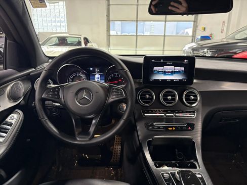Used 2019 Mercedes-Benz GLC 300 4MATIC Coupe image 3