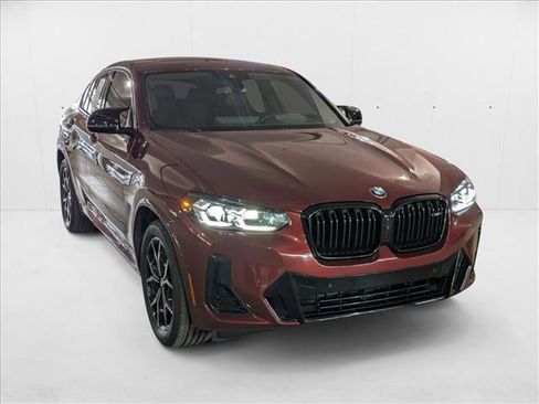 Used 2023 BMW X4 M40i w/ Premium Package image 3