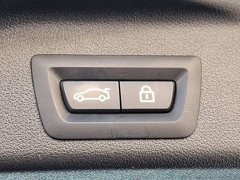 Used 2022 BMW X5 M50i w/ Executive Package image 29