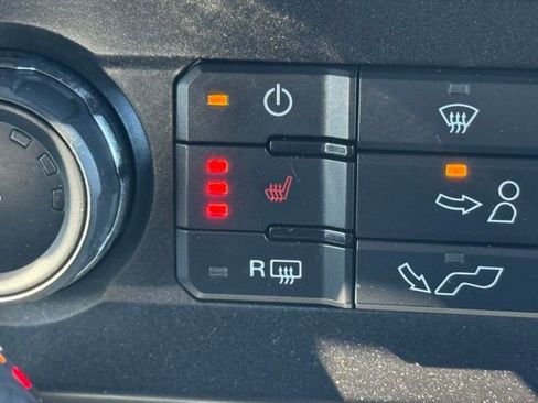 Used 2019 Ford F150 XLT w/ Equipment Group 302A Luxury AWD/4WD image 23
