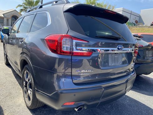 Used 2024 Subaru Ascent Limited AWD/4WD image 8