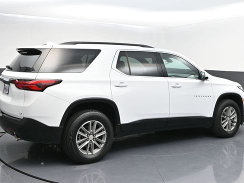 Used 2023 Chevrolet Traverse LT AWD/4WD image 7