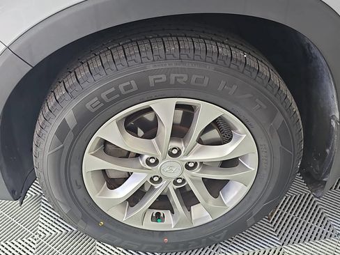 Used 2020 Hyundai Santa Fe SEL FWD image 10