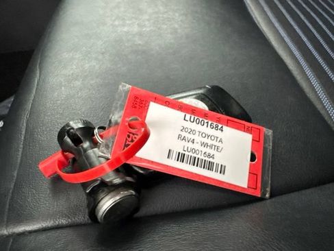 Used 2020 Toyota RAV4 XSE AWD/4WD image 29