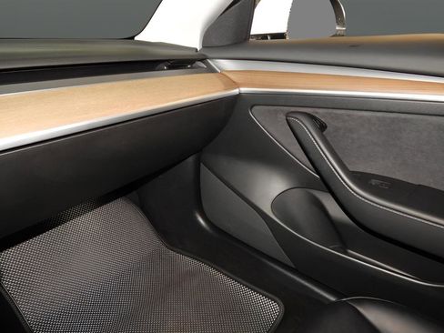 Used 2022 Tesla Model 3 Long Range image 21