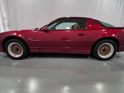 Used 1987 Pontiac Firebird Trans Am RWD image 8