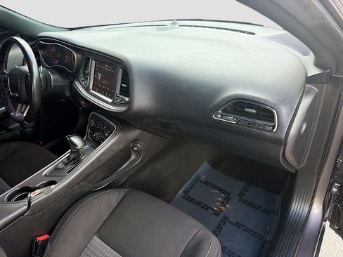 Used 2019 Dodge Challenger SRT Hellcat Redeye image 29