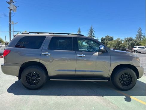 Used 2008 Toyota Sequoia Platinum AWD/4WD image 6