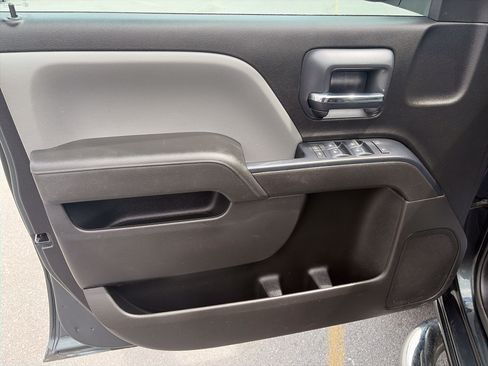 Used 2019 Chevrolet Silverado 1500 W/T AWD/4WD image 7