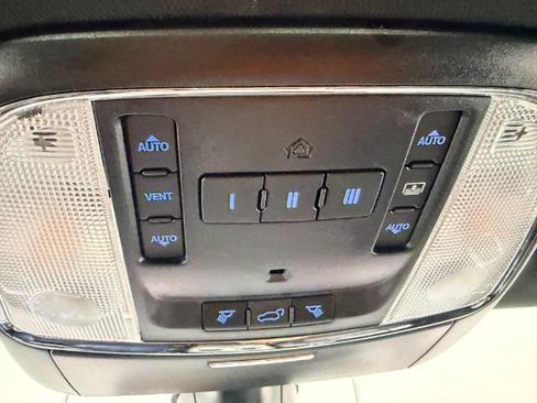 Used 2017 Jeep Grand Cherokee Limited w/ Luxury Group II AWD/4WD image 39
