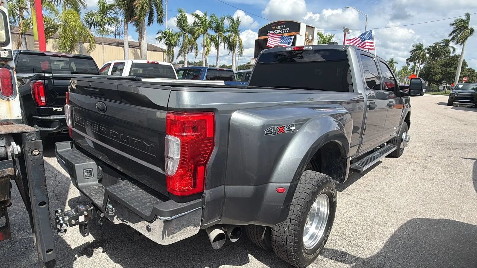 Used 2022 Ford F350 XLT w/ XLT Value Package AWD/4WD image 4