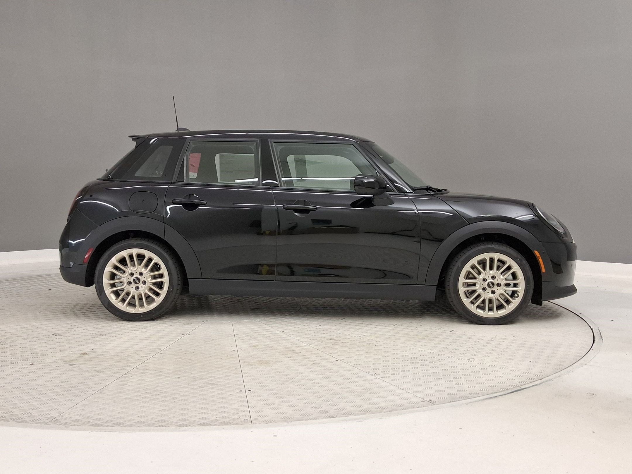 New 2026 MINI Cooper S FWD image 8